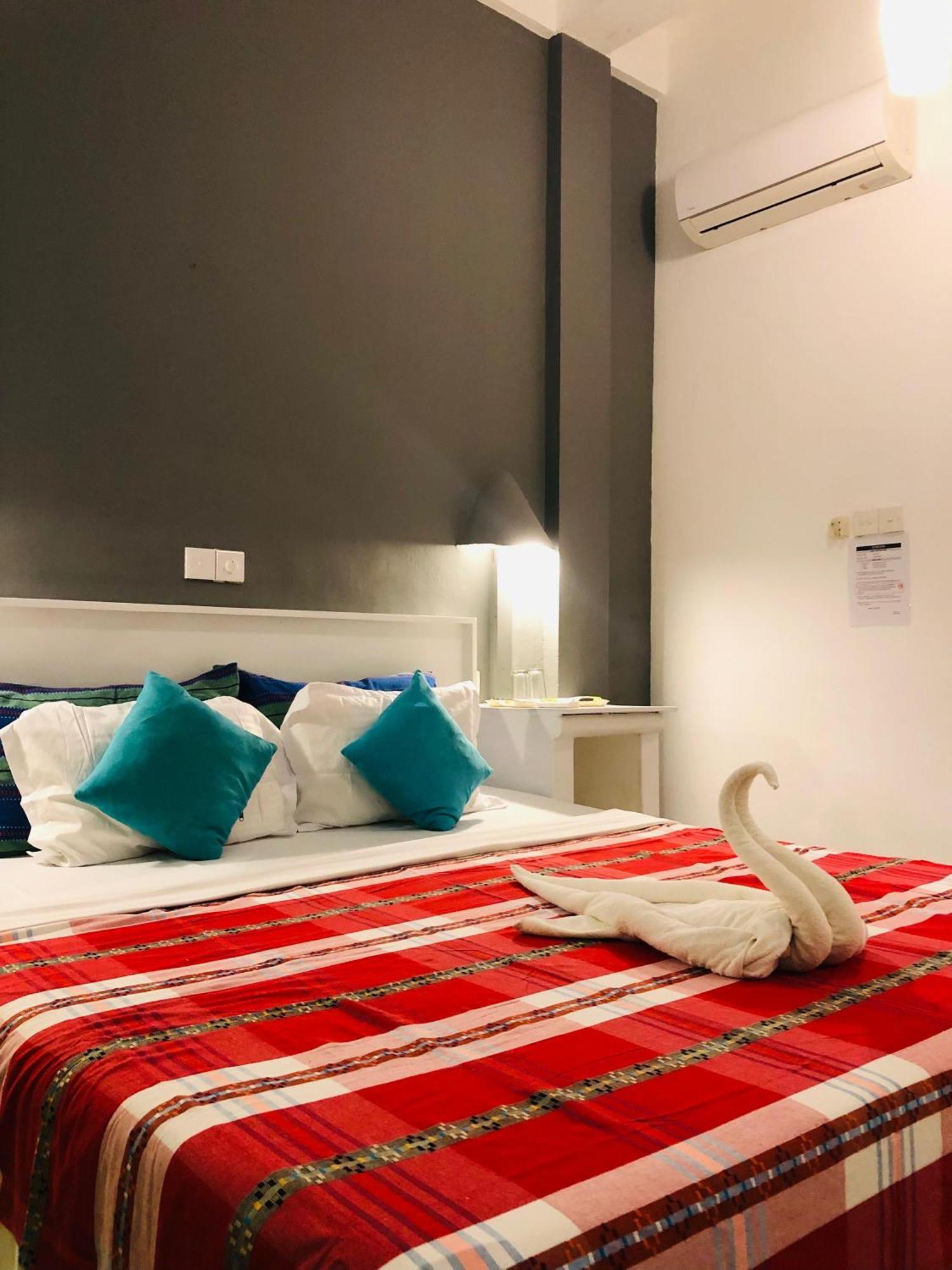 Hotel Vibration Хикадува Екстериор снимка